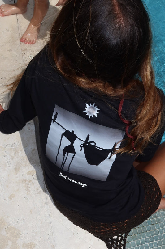 Long sleeve tee black square